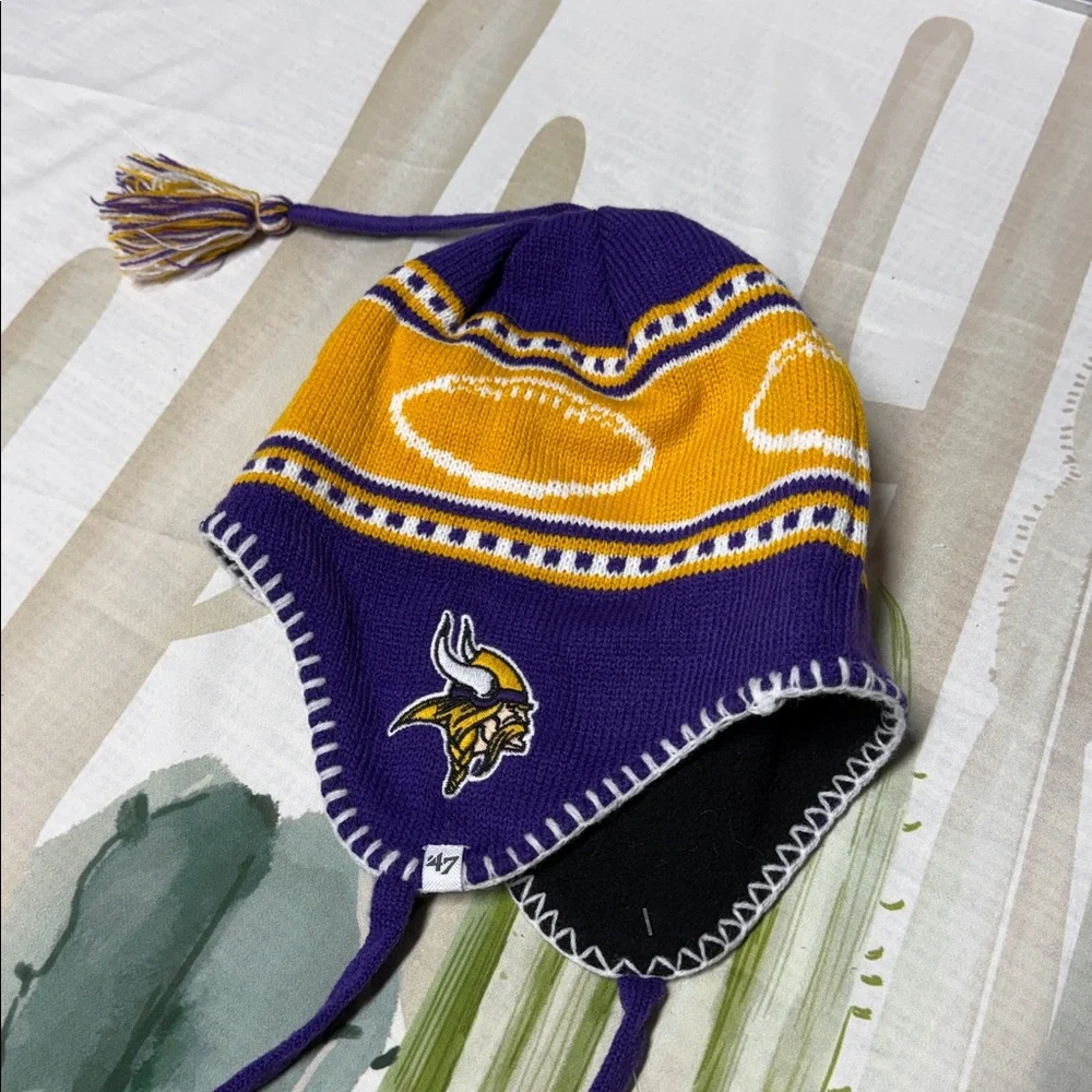 47 Brand Minnesota Vikings purple & gold braided tassel knit hat ear flaps youth